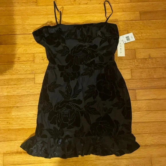 NTW ROW A Nordstrom Black Floral Dress NTW ROW A Nordstrom Black Floral Dress
